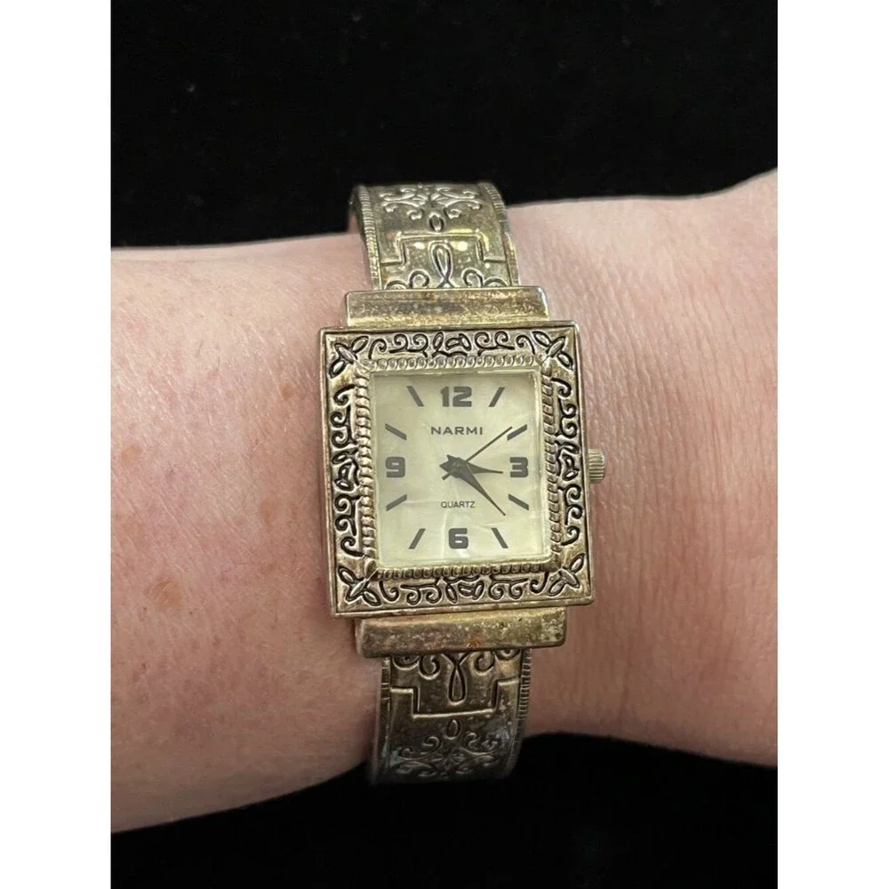 Narmi 5070 Silver Tone Cuff Watch Hinged Patina Quartz